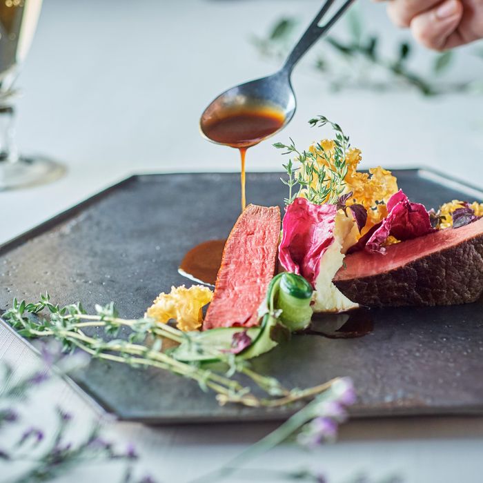 限定2組【料理重視◎厳選牛*伊勢海老4万試食】最大150万優待*新大阪すぐ