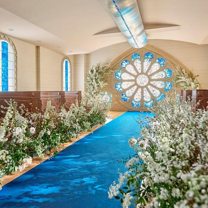 【ウェディングニュース限定】X'mas特典付!貸切洋館でのウェディング◆青く煌めくステンド体験&豪華国産幸せ絆牛を含むコースも無料でご堪能\当フェア限定最大140万円特典付/