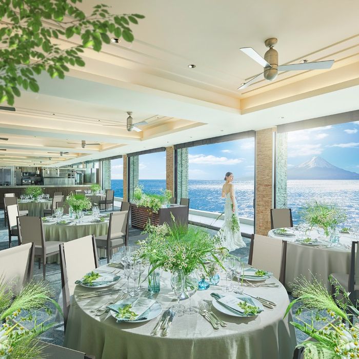 連休限定【最大150万特典】碧の絶景チャペル&美食でもてなすステイ型リゾートW