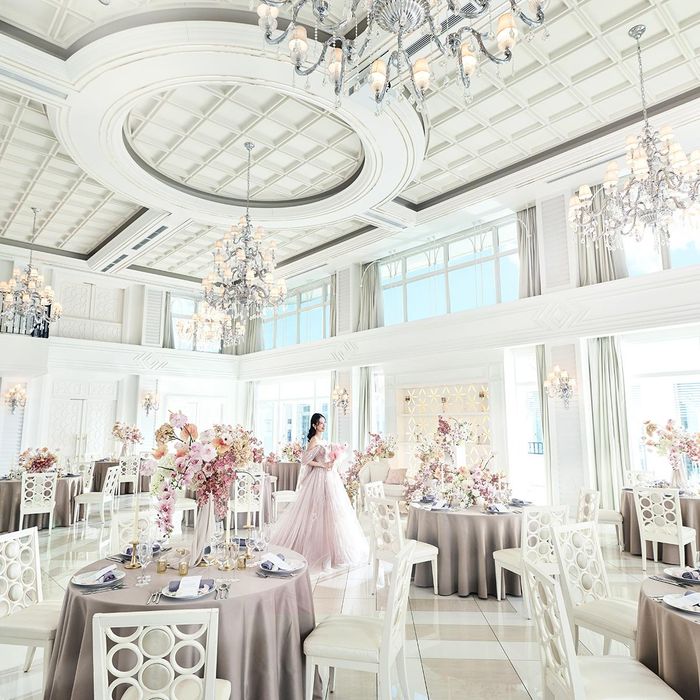 【感動*水のチャペル挙式】憧れ叶える階段入場×評判の美食体験