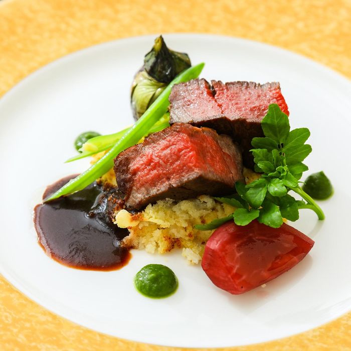 【平日限定】五感を楽しむ豪華フルコース試食+ドレス+クオ1万