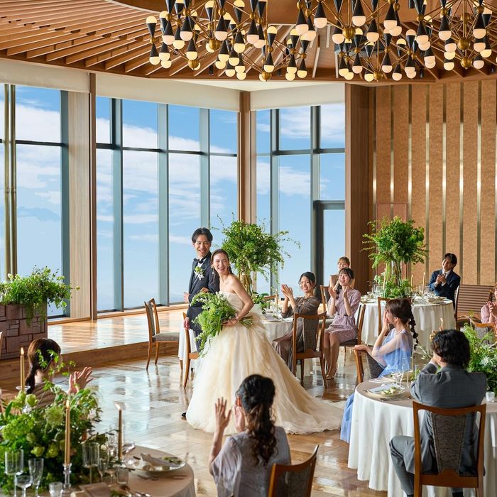 月曜限定【駅すぐ◎贅沢時間を満喫】和牛試食★新作ドレス試着＜組数限定＞