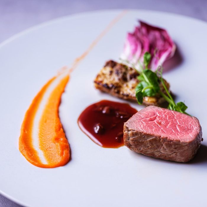 【料理重視◎】シェフ自慢の牛フィレ試食&オープンキッチン体験