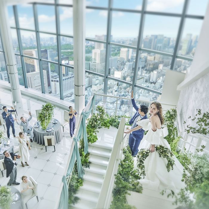 残▲3.2万GIFT＼ドレス選び放題＆140万特典／絶景挙式×豪華試食