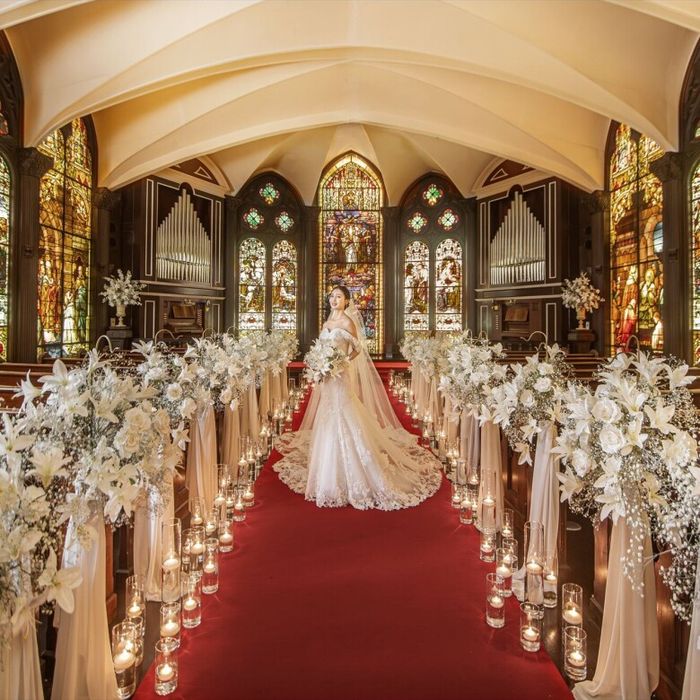 ≪ステンドグラス大聖堂で叶える≫王道クラシカル挙式＆全館見学