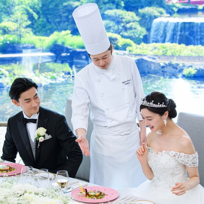 ＼連休スペシャル！試食付BIGフェア／伝統の美食を堪能×庭園臨む絶景会場見学×感動のチャペル入場体験《フェア来館特典》この季節限定！レッドローズガーデン入場券プレゼント