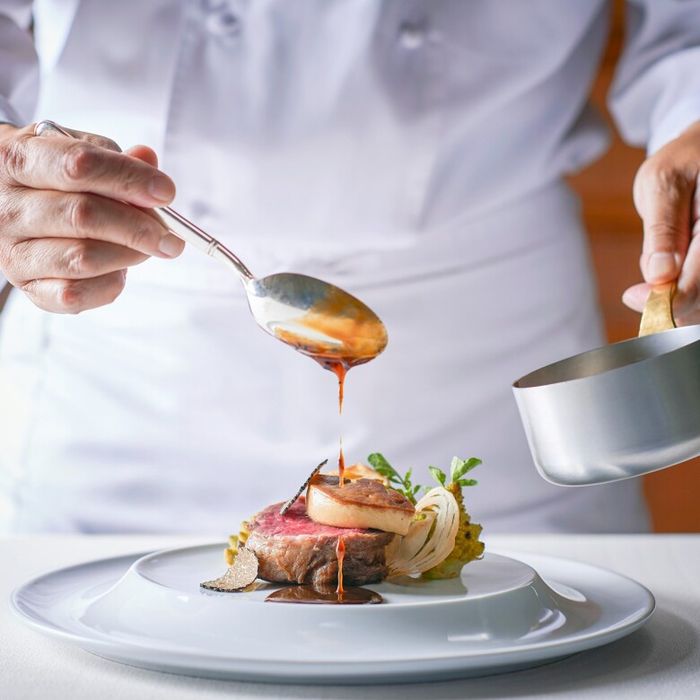 【金曜Premium】贅沢4万試食×感動チャペル体験☆Amazon2万付き