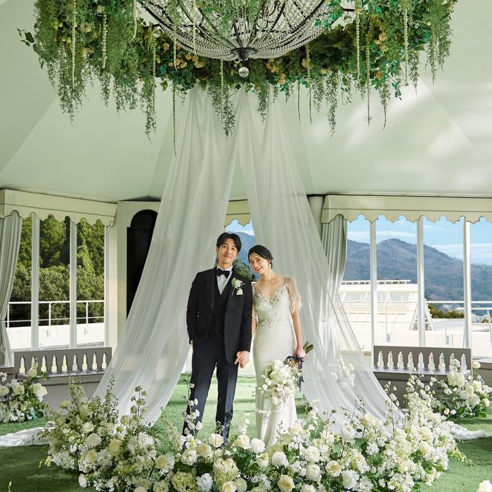 【火曜限定】貸切見学＆挙式体験×ペアランチ券＆挙式料20万円＜Wedding News限定特典有＞