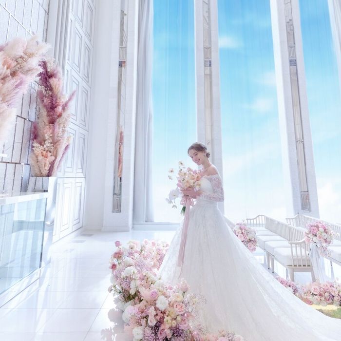 【憧れ体験フェア◆衣装3着優待】光×花チャペル＆新作ドレス＆試食