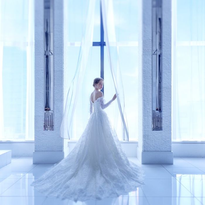 【ドレス特典付】全館見学×花嫁ALL演出体験＊洗練花嫁フェア