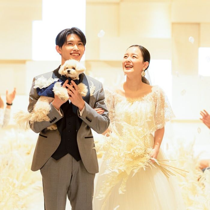 【愛犬と一緒に結婚式】大切な家族の一員と挙式+披露宴を叶える