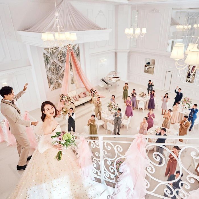 【3月までの結婚式★BIG特典】料理13000円×人数分＆ドレス20万