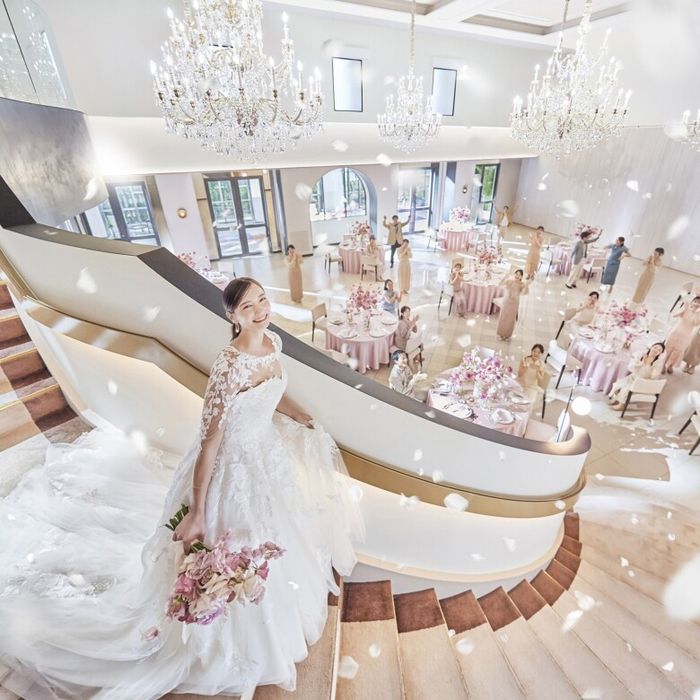 ＼月末SP*Amazon2万＆140万優待／大階段入場×4万試食×新作ドレス試着