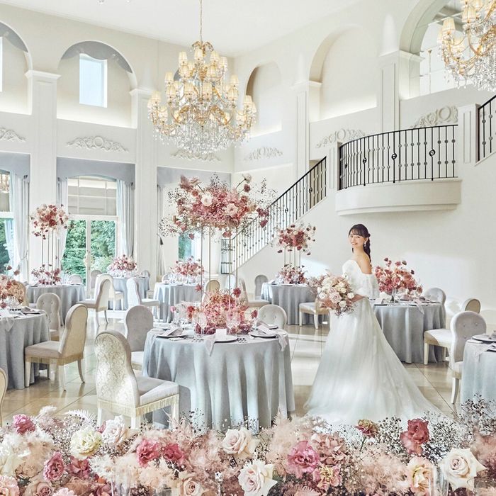 《June Bride*MAX150万円ご優待＆Amazon1万円付》新都心の大聖堂&憧れ大階段ツアー！