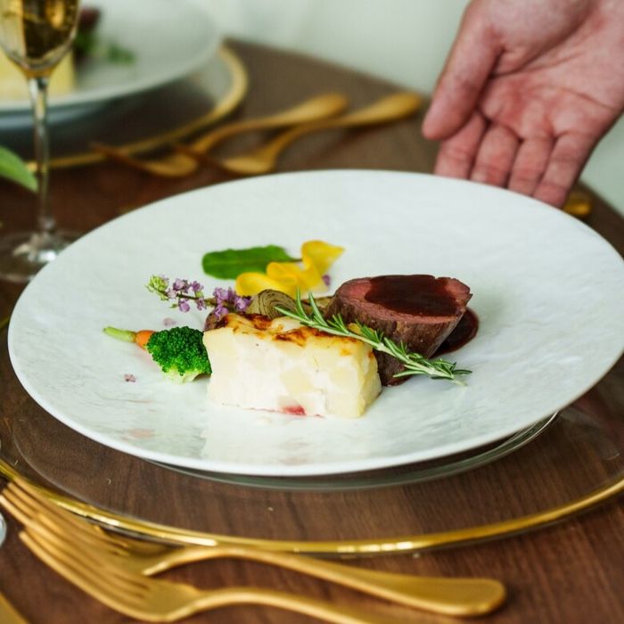 残▲＼ドレス選び放題＆150万特典／感動挙式×試食*5千Gift