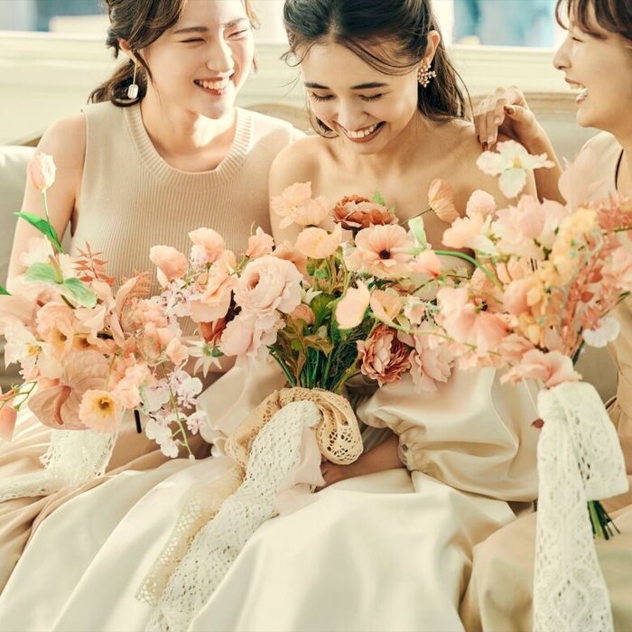 ◆ドレス重視の花嫁必見◆33万円特典&似合うドレスが見つかる試着体験*豪華3万円相当コース試食付