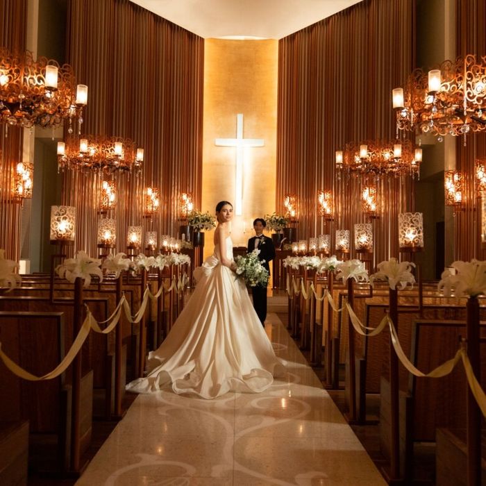 ＼150万優待×ドレスフリーセレクト／3万相当の熟撰和牛＆オマール海老試食×教会口コミ1位の独立型チャペル