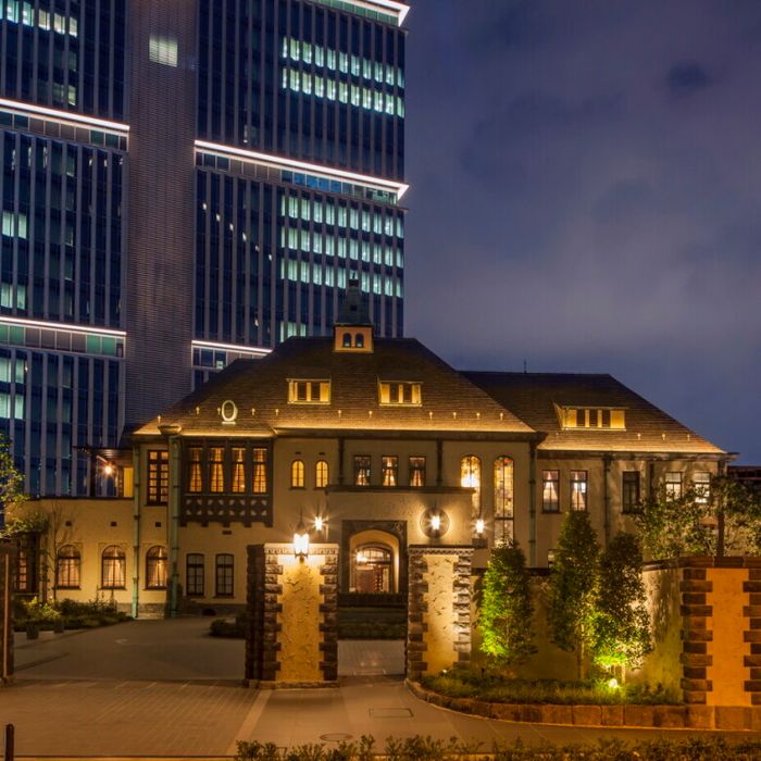 【夜の贅沢】ライトアップされた洋館へ。夜景×試食フェア