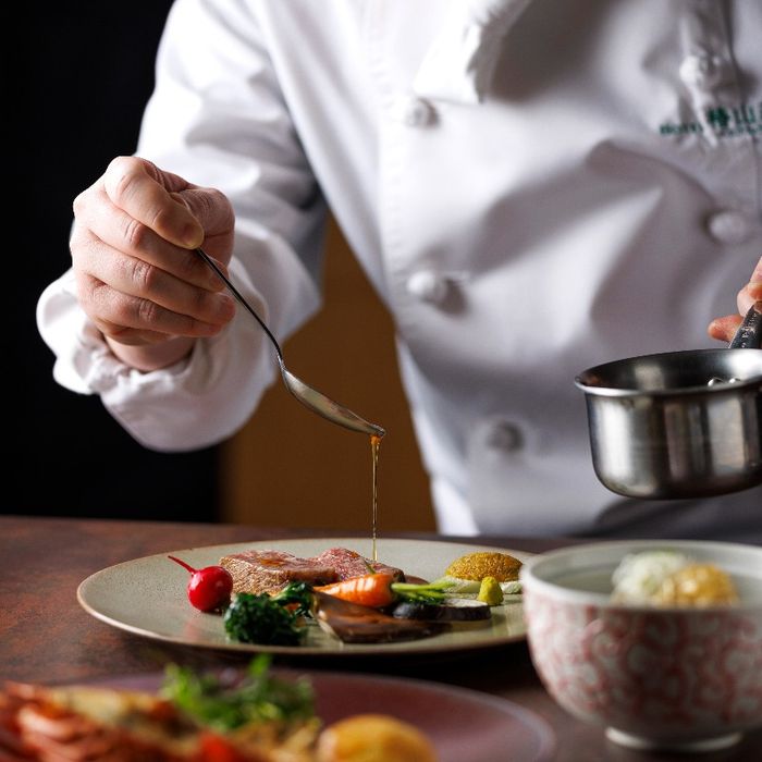 【平日来館でゆったり下見！】アフターヌーンティー付豪華4品試食