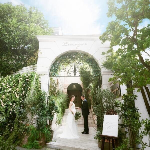 【5千円ギフト＆最大120万円相当/衣裳3着の豪華特典付】感動の模擬挙式体験×白亜の邸宅見学×個別相談会×豪華4万円相当試食