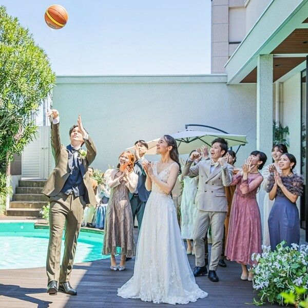 【特典充実】自然光の寛ぎ空間へ！1件目見学は挙式料全額優待！