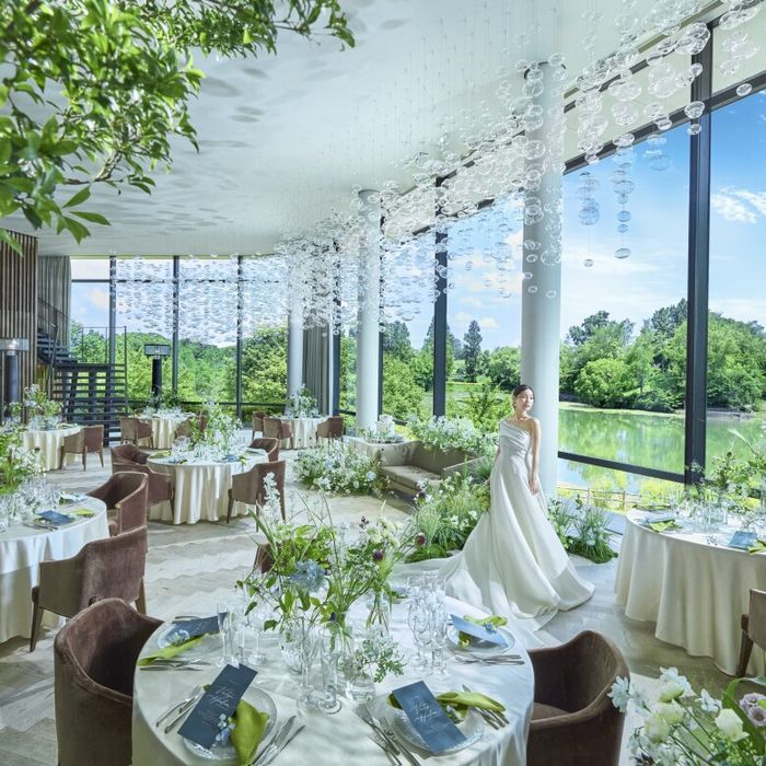 【木曜開催】光と水が魅了する披露宴会場×心に残る極上試食