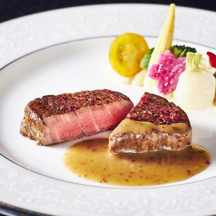 大阪城一望スカイチャペル×スイート宿泊×フルコース試食