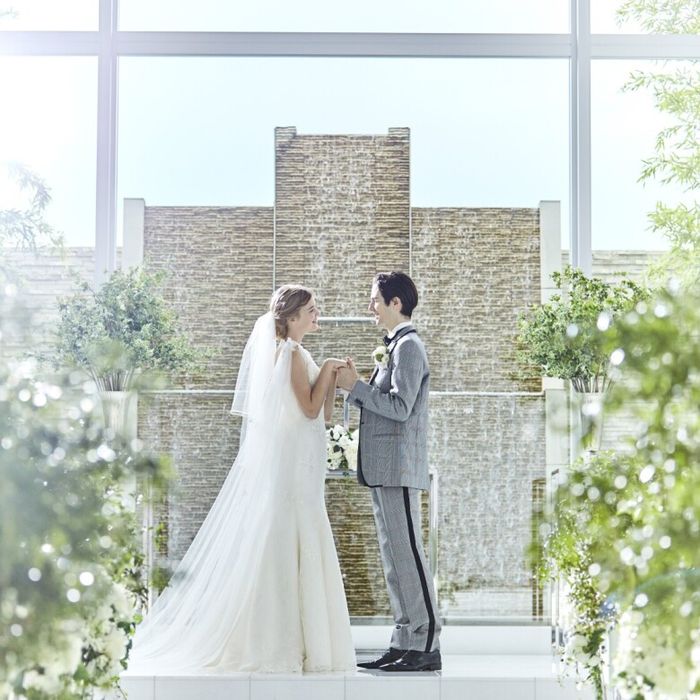 残▲【祝日SPギフト2万】緑と光に包まれる滝チャペル×貸切邸宅W