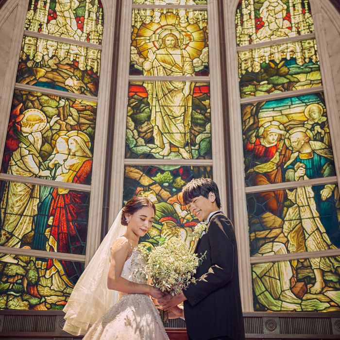 木曜・金曜限定《アフタヌーンティ招待or映画チケットの選べる特典付》圧巻の大聖堂と絶景会場を見学＆黒毛牛コースを贅沢試食！