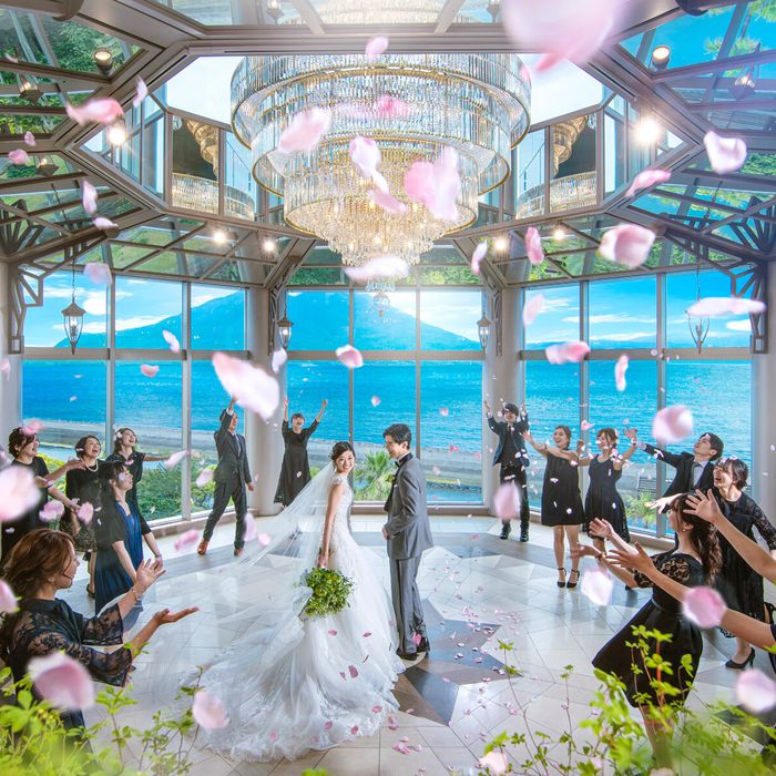 【桜島と海を満喫！鹿児島県１位受賞】大聖堂×10種のアントレ＆黒毛和牛コース試食