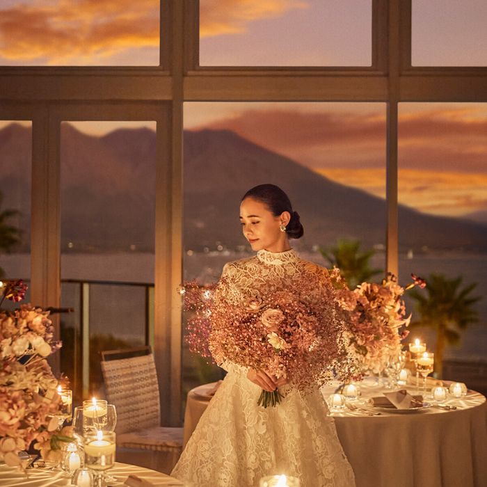 木曜・金曜限定《アフタヌーンティ招待or映画チケットの選べる特典付》圧巻の大聖堂と絶景会場を見学＆黒毛牛コースを贅沢試食！