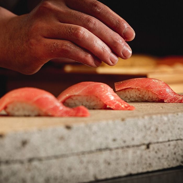 ＼2/22 AM限定*寿司バー演出体験／一万坪の庭園を望む新挙式会場