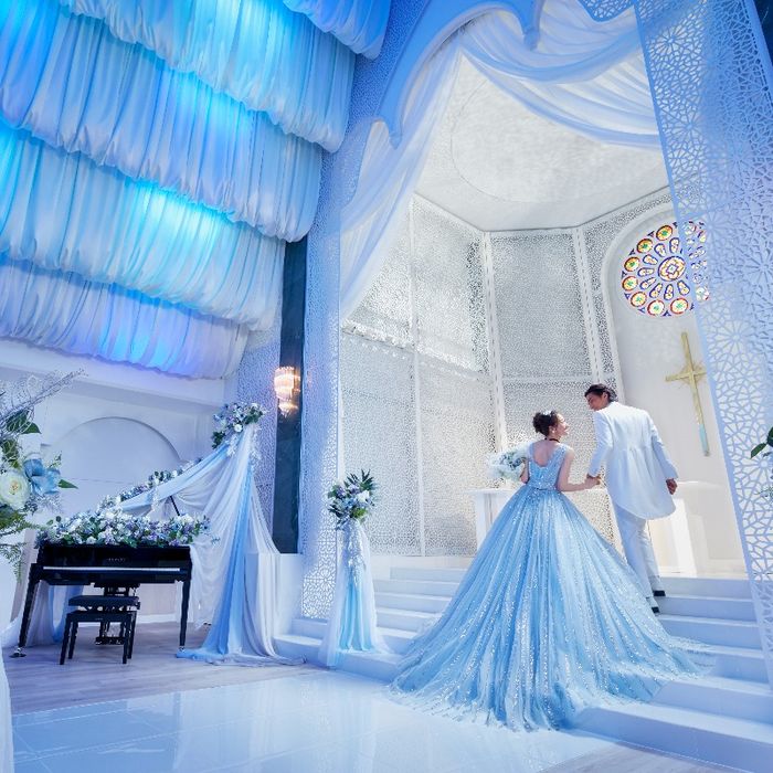 当館人気No.1♪20大特典!感動光の大聖堂&憧れドレス×贅沢試食