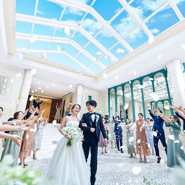 直前予約OK＼月初BIG！組数限定開催*／4万相当のコース試食＆先着順でドレス試着*最大150万優待◆駅近の青の大聖堂