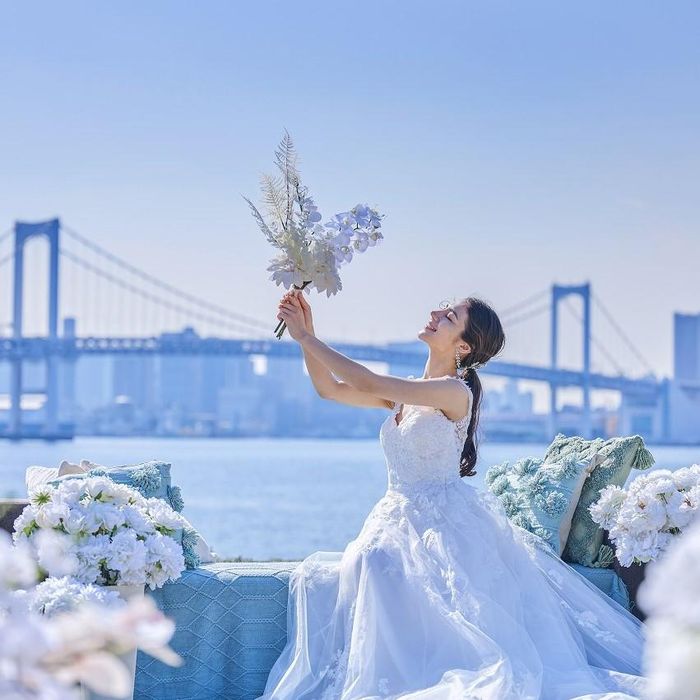 プレ花嫁に大人気【憧れドレス×海チャペル×豪華試食】3大体験