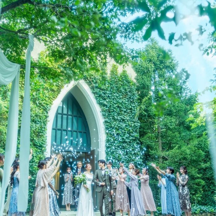 【初見学の方に◎挙式料無料】独立型教会で花嫁体験×三ツ星シェフのコース無料試食*新作ドレス紹介など15大特典付~表参道で叶える上質ウエディング~