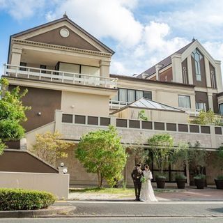 「駅チカ×絶品料理で、ゲストが喜ぶ結婚式を賢くお得に」