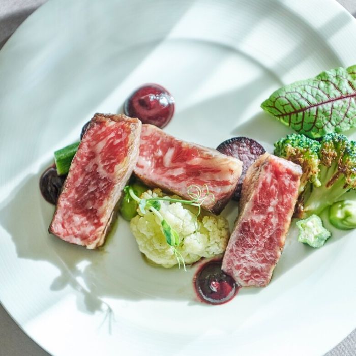 \4万ギフト&150万特典/貸切リゾート邸宅×特選牛&雲丹試食