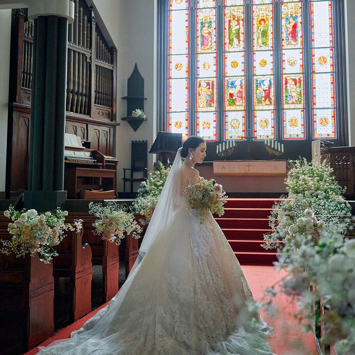 【平日Special】200年の歴史を受け継ぐ大聖堂×アンティークな洋館見学＊贅沢試食〈1軒目限定特典もご用意〉