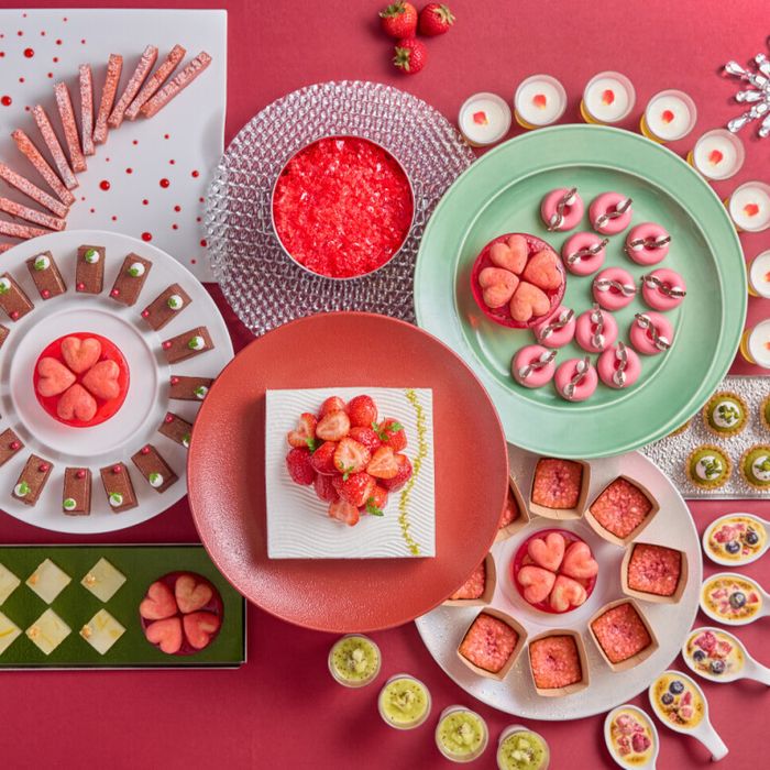 【美食体験】贅沢ホテルビュッフェ付き＊ガーデンチャペル見学