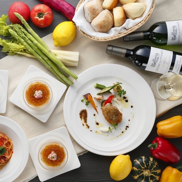 【6月限定】フルコース試食会×新作ドレス紹介×演出体験フェア