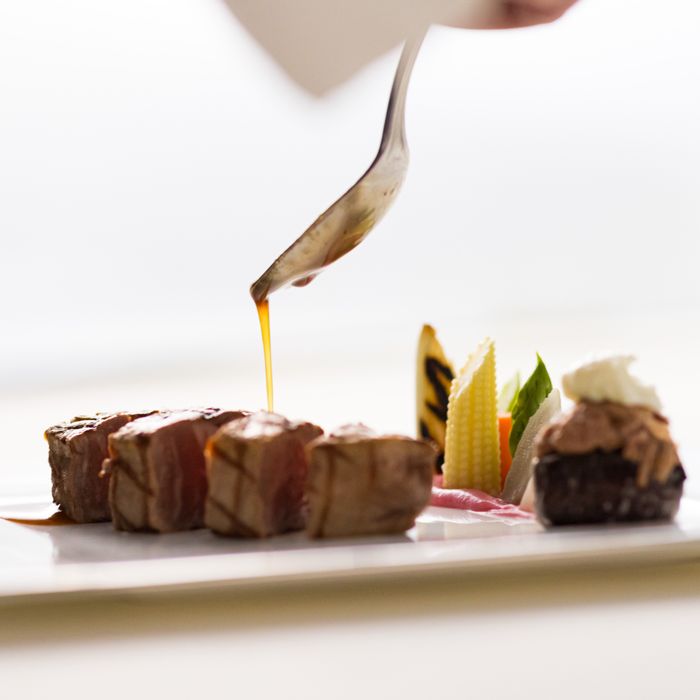 【お料理にこだわりたい方へ】■当館予約数1位■緑に包まれる挙式×1万円コース仕立て*口コミで好評のフレンチジャポネ試食会