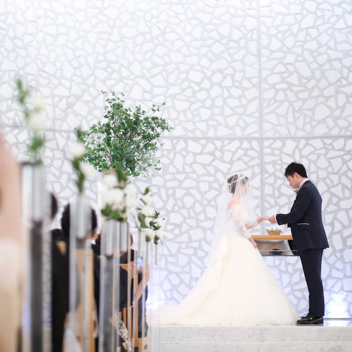 自然光あふれる上質なチャペルで、大切な想いを伝える一日を。