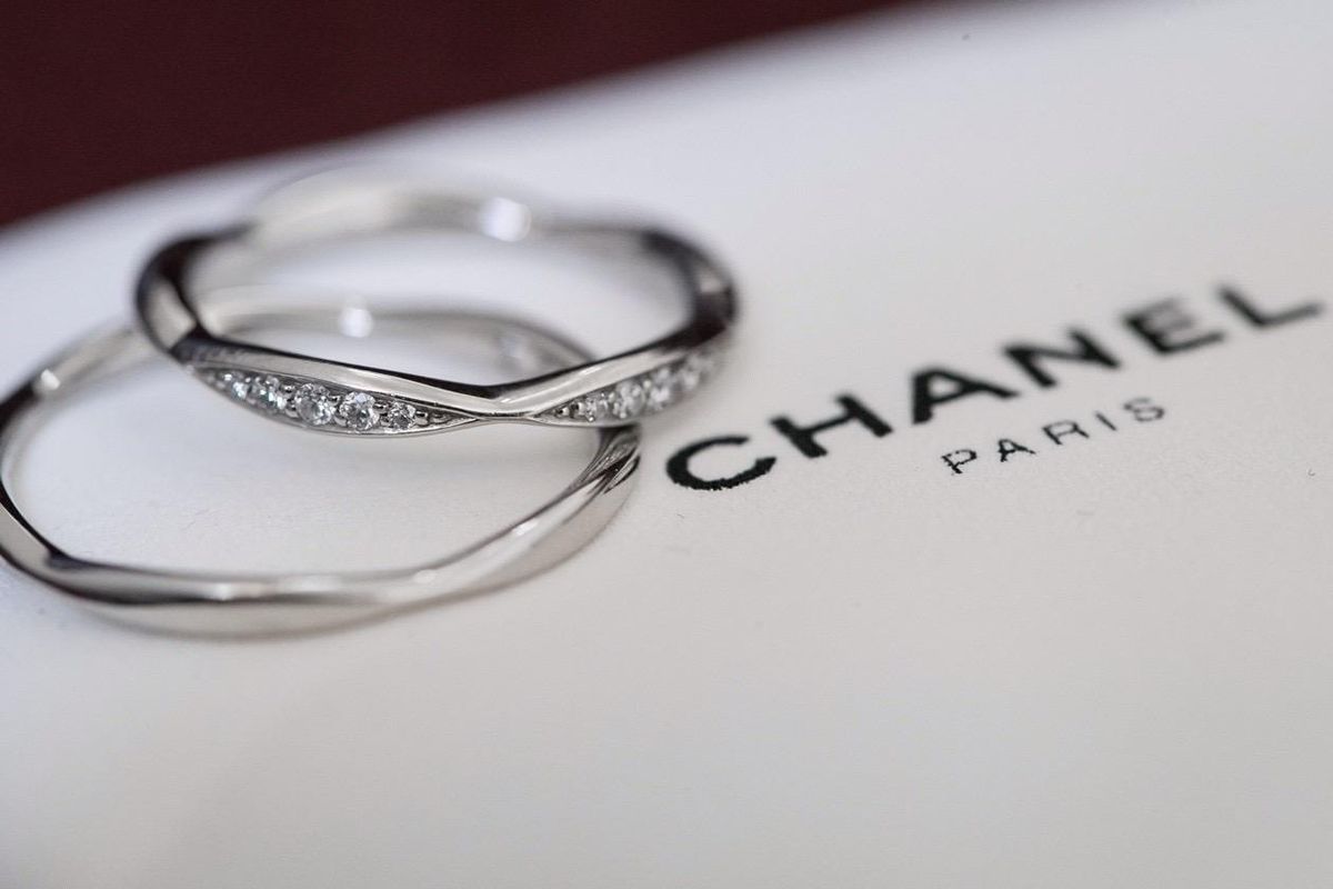 【シャネル】おすすめの結婚指輪・婚約指輪ランキング！口コミあり♡ | ウェディングニュース