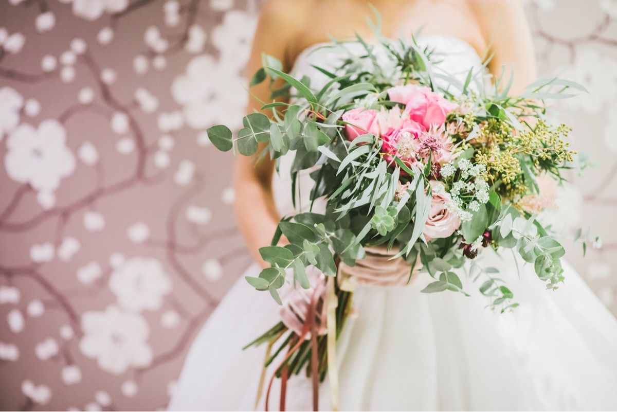 人気ウェディングブーケ完全マニュアル 花嫁を引き立てる花束画像まとめ 結婚式準備はウェディングニュース
