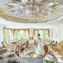 祝日SP*人気ドレス試着&125万優待/挙式料半額&3万豪華試食