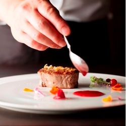 この日だけ味わえる限定メニュー試食×チャペル体験