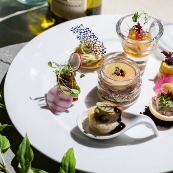 【平日人気No.1】美しい大聖堂見学×五感で楽しむ試食付きフェア