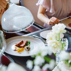 先着10組限定【料理1ランクアップ&豪華特典付き】フェア開催♪