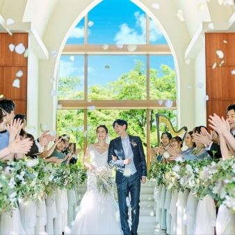 【お盆BIGフェア】緑溢れるチャペル&貸切邸宅×120万円特典